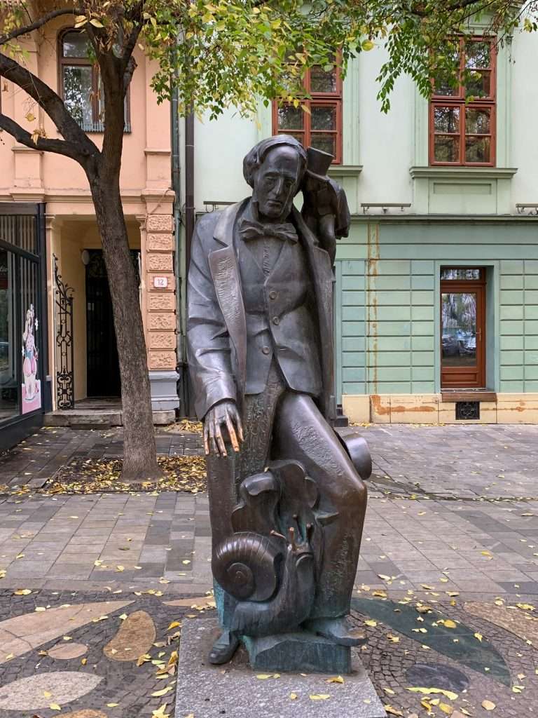 Image shows a statue of Hans Christian Andersen erected in Bratislava