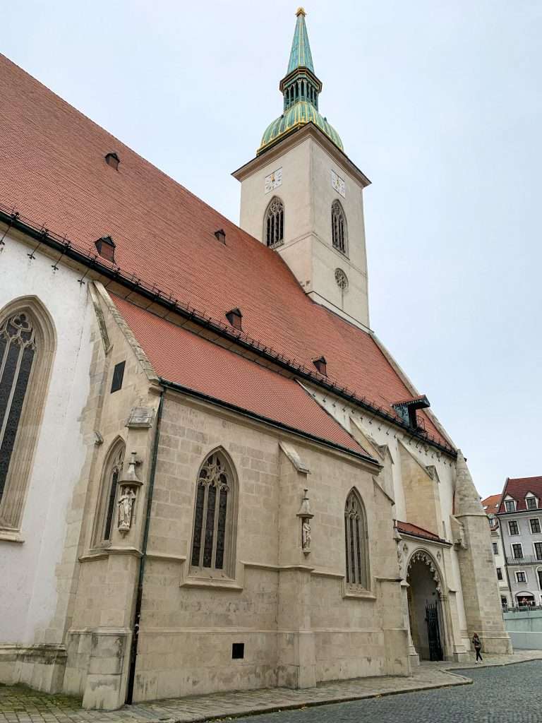 Images shows St Martin's Cathedral in Bratislava