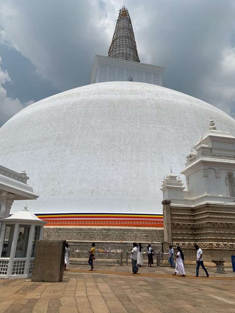 Image shows the Ruwanwelisaya stupa in Anuradhapura, one of the best things to see in Sri Lanka 