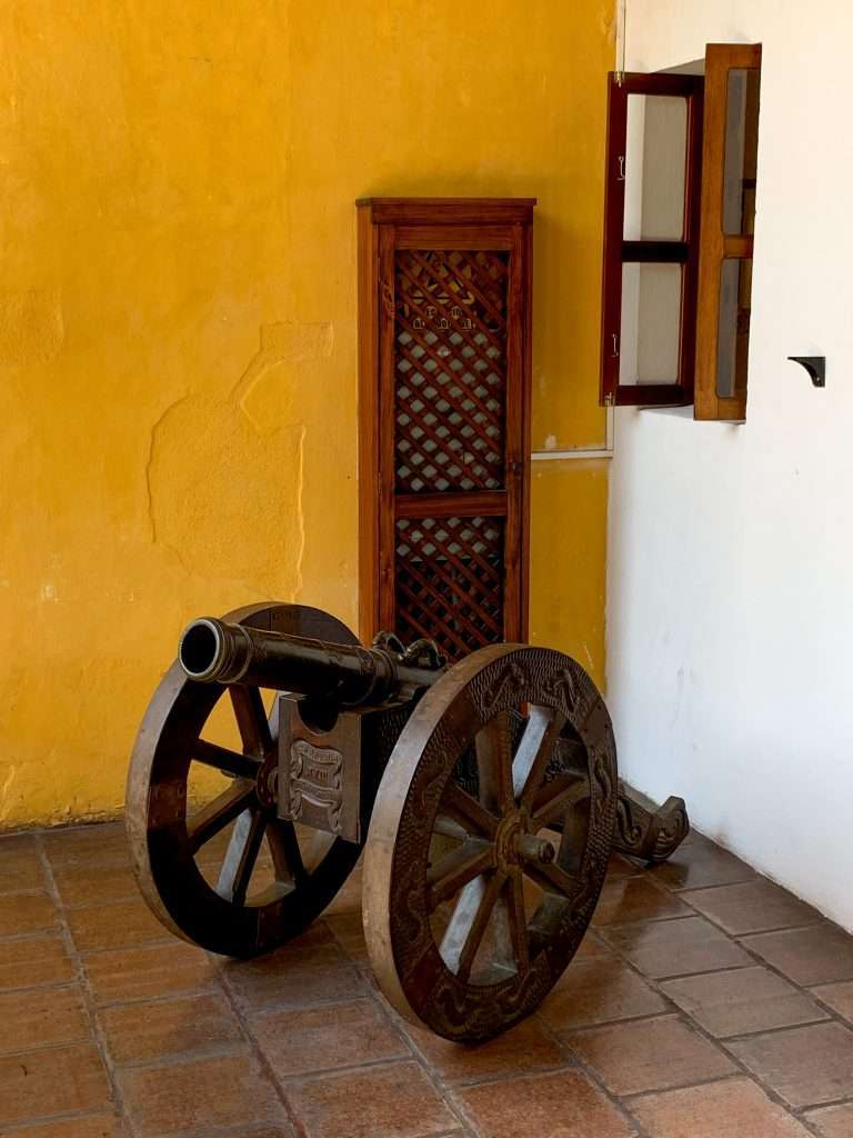 Image shows an old canon exhibited in the Museo Nacional de Art de Guatemala. A visit to the museum is perfect for those with only one day to spend in Antigua Guatemala.
